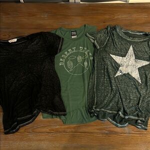 Green and Dark Grey T-Shirt Bundle
